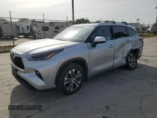 2022 Toyota Highlander XLE z VIN 5TDHZRBH9NS587335, wystawiony jako Copart lot #53280485 z przebiegiem 19 605 mil mil oraz Szkoda całkowita • Salvage title. Historia ofert i sprzedaży dostępna na DreamBid. Obrazek 1.