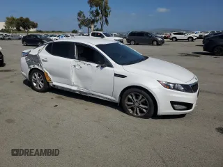 2013 Kia Optima LX z VIN 5XXGM4A76DG206790, wystawiony jako Copart lot #54222565 z przebiegiem 133 077 mil mil oraz Szkoda całkowita • Salvage title. Historia ofert i sprzedaży dostępna na DreamBid. Obrazek 4.
