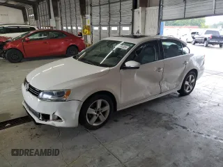 2013 Volkswagen Jetta TDI w/Premium с VIN 3VWLL7AJ0DM351270, выставлен на аукционе Copart как лот 71204324 с пробегом 91 075 миль миль и Списание • Salvage title. История ставок и продаж доступна на DreamBid. Изображение 1.