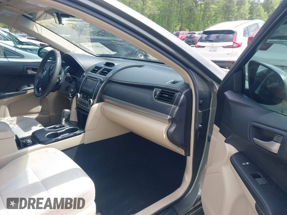 2012 Toyota Camry L with VIN 4T1BF1FK6CU550382, listed as a IAAI auction lot 42007400 with 45,470 mi miles. Bid and sale history available at carsss.com. Image 5.