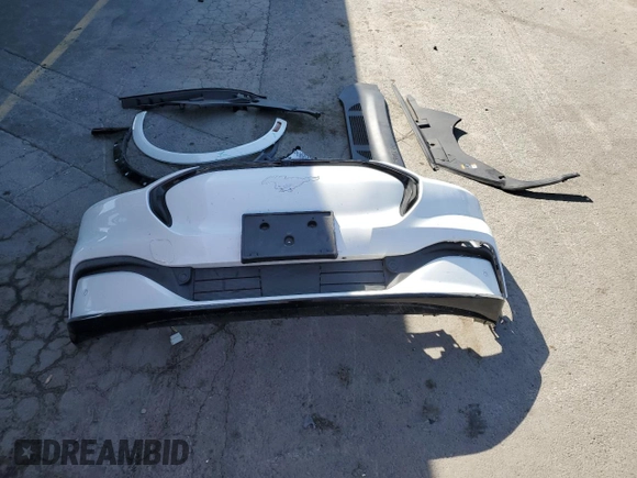 2022 Ford Mustang Mach-E Premium with VIN 3FMTK3SU2NMA41609, listed as a Copart auction lot 52790175 with 34,307 mi miles and Salvage title. Bid and sale history available at DreamBid. Image 12.