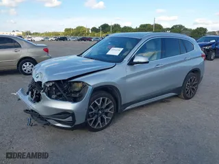 2020 BMW X1 sDrive28i with VIN WBXJG7C08L5R71214, listed as a IAAI auction lot 41514330 with 34,140 mi miles. Bid and sale history available at carsss.com. Image 21.