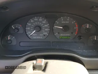 2002 Ford Mustang Deluxe с VIN 1FAFP44492F212928, выставлен на аукционе Copart как лот 49112315 с пробегом 250 893 миль миль и Чистый • Clean title. История ставок и продаж доступна на DreamBid. Изображение 9.