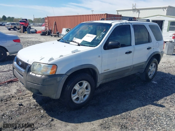 2002 Ford Escape XLT Choice with VIN 1FMYU03162KC30365, listed as a IAAI auction lot 41887421 with 364,136 mi miles. Bid and sale history available at carsss.com. Image 2.
