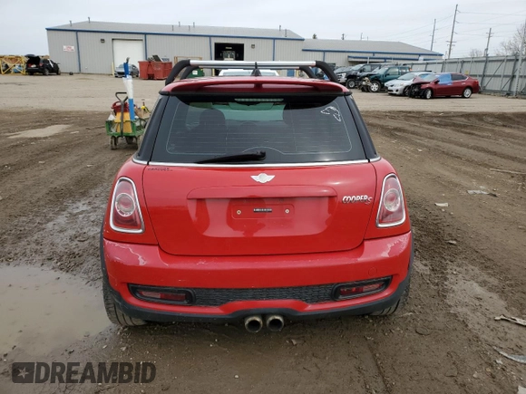 2012 MINI Hardtop S z VIN WMWSV3C54CTY19371, wystawiony jako Copart lot #49399615 z przebiegiem 240 306 mil mil oraz Szkoda całkowita • Salvage title. Historia ofert i sprzedaży dostępna na DreamBid. Obrazek 6.