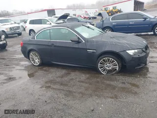 2011 BMW M3 with VIN WBSDX9C56BE784093, listed as a IAAI auction lot 41564377 with 1 mi miles. Bid and sale history available at carsss.com. Image 13.