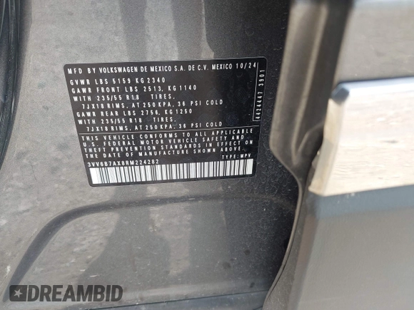 2024 Volkswagen Tiguan Wolfsburg Edition z VIN 3VV6B7AX8RM224282, wystawiony jako IAAI lot #42571544 z przebiegiem 16 516 mil mil oraz . Historia ofert i sprzedaży dostępna na DreamBid. Obrazek 9.