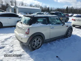 2011 MINI Hardtop with VIN WMWSU3C55BTX95535, listed as a Copart auction lot 44183835 with 105,491 mi miles and Clean title. Bid and sale history available at DreamBid. Image 3.