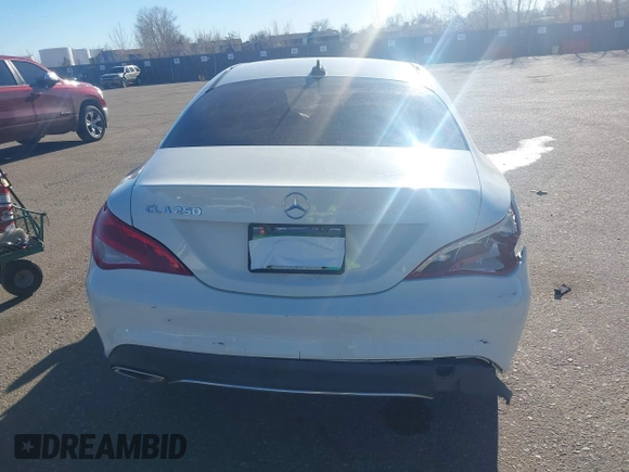 2017 Mercedes-Benz CLA 250 z VIN WDDSJ4EB2HN441656, wystawiony jako IAAI lot #41335963 z przebiegiem 91 658 mil mil oraz . Historia ofert i sprzedaży dostępna na DreamBid. Obrazek 16.