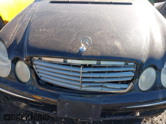 2003 Mercedes-Benz E 320 z VIN WDBUF65J63A339234, wystawiony jako IAAI lot #41436638 z przebiegiem Nie podano mil oraz . Historia ofert i sprzedaży dostępna na DreamBid. Obrazek 10.