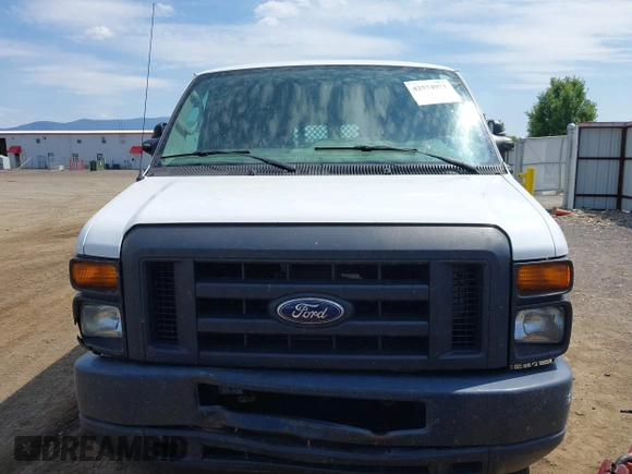 2014 Ford Econoline Cargo Commercial z VIN 1FTNS2EW9EDB03748, wystawiony jako IAAI lot #42574971 z przebiegiem 250 937 mil mil oraz . Historia ofert i sprzedaży dostępna na DreamBid. Obrazek 12.