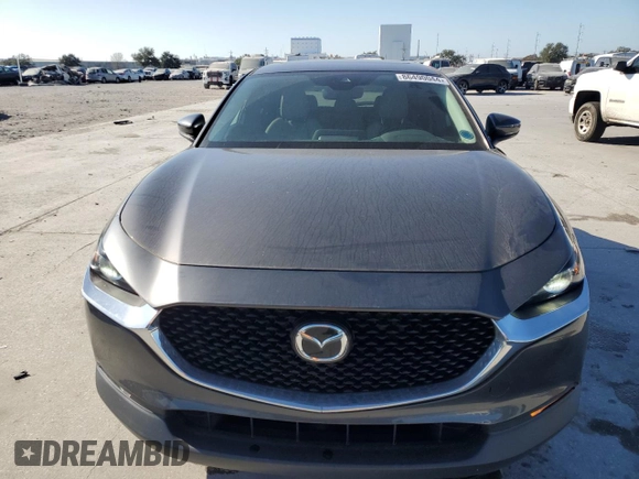 2021 Mazda CX-30 Preferred with VIN 3MVDMACL0MM232259, listed as a Copart auction lot 86490044 with 17,812 mi miles and Salvage Title. Bid and sale history available at DreamBid. Image 5.