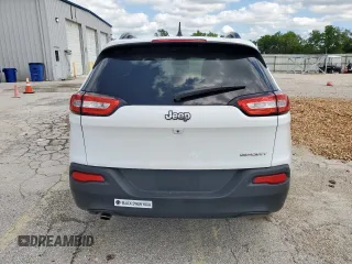 2016 Jeep Cherokee Sport z VIN 1C4PJLABXGW264766, wystawiony jako Copart lot #58787575 z przebiegiem 83 525 mil mil oraz Szkoda całkowita • Salvage title. Historia ofert i sprzedaży dostępna na DreamBid. Obrazek 6.