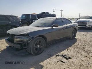 2020 Dodge Charger SXT z VIN 2C3CDXBG7LH129393, wystawiony jako Copart lot #49804015 z przebiegiem 44 081 mil mil oraz Szkoda całkowita • Salvage title. Historia ofert i sprzedaży dostępna na DreamBid. Obrazek 1.
