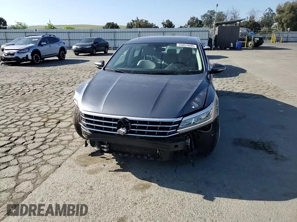 2017 Volkswagen Passat SE z VIN 1VWGT7A35HC078899, wystawiony jako Copart lot #55057695 z przebiegiem 45 620 mil mil oraz Szkoda całkowita • Salvage title. Historia ofert i sprzedaży dostępna na DreamBid. Obrazek 14.