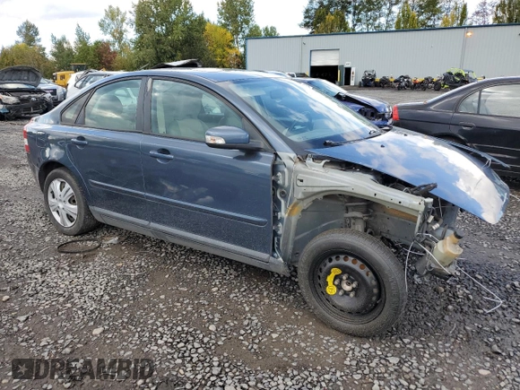 2007 Volvo S40 2.4L with VIN YV1MS382X72290484, listed as a Copart auction lot 48162045 with Not Provided miles and Salvage Title. Bid and sale history available at carsss.com. Image 4.