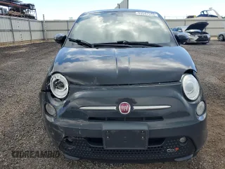 2016 FIAT 500e z VIN 3C3CFFGE0GT193185, wystawiony jako Copart lot #53547515 z przebiegiem 31 335 mil mil oraz Szkoda całkowita • Salvage title. Historia ofert i sprzedaży dostępna na DreamBid. Obrazek 5.