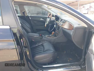 2006 Mercedes-Benz CLS 500 with VIN WDDDJ75X76A035513, listed as a IAAI auction lot 42426134 with Not provided miles and . Bid and sale history available at DreamBid. Image 5.