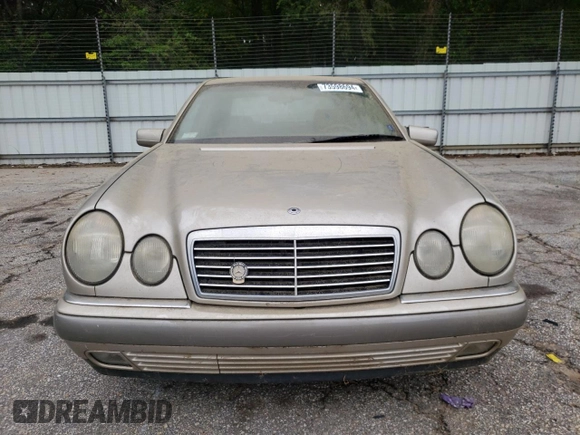 1997 Mercedes-Benz E-Class with VIN WDBJF72F7VA469194, listed as a Copart auction lot 73598694 with 0 mi miles and Clean Title. Bid and sale history available at carsss.com. Image 5.