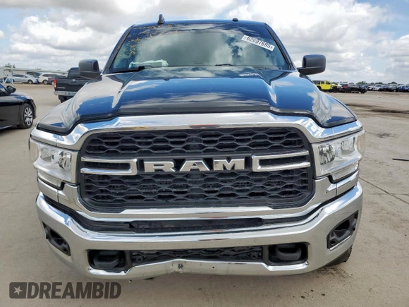 2019 Ram 2500 Tradesman with VIN 3C6UR5HJ2KG709181, listed as a Copart auction lot 62697695 with 149,259 mi miles and Salvage title. Bid and sale history available at DreamBid. Image 5.