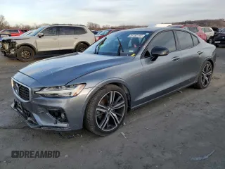 2019 Volvo S60 R-Design with VIN 7JR102FM8KG003945, listed as a Copart auction lot 81183193 with 42,874 mi miles. Bid and sale history available at carsss.com. Image 1.