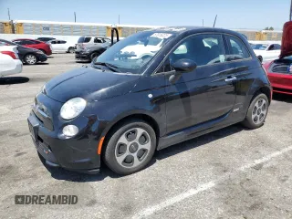 2013 FIAT 500e z VIN 3C3CFFGE4DT744858, wystawiony jako Copart lot #57915225 z przebiegiem 68 295 mil mil oraz Tytuł czysty. Historia ofert i sprzedaży dostępna na DreamBid. Obrazek 1.