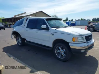 2001 Ford F-150 XLT z VIN 1FTRW08L71KC30242, wystawiony jako IAAI lot #42200359 z przebiegiem 152 301 mil mil oraz . Historia ofert i sprzedaży dostępna na DreamBid. Obrazek 1.