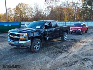 2018 Chevrolet Silverado 1500 LT with VIN 1GCVKREC1JZ292441, listed as a IAAI auction lot 41074213 with 146,607 mi miles. Bid and sale history available at carsss.com. Image 17.