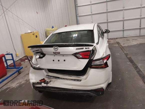 2022 Nissan Altima SR with VIN 1N4BL4CV8NN344643, listed as a IAAI auction lot 41755102 with 61,303 mi miles and . Bid and sale history available at DreamBid. Image 16.