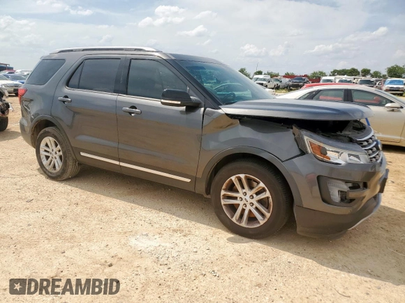 2017 Ford Explorer XLT with VIN 1FM5K7D87HGC22106, listed as a Copart auction lot 58682755 with 122,488 mi miles and Salvage title. Bid and sale history available at DreamBid. Image 4.