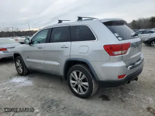 2011 Jeep Grand Cherokee Laredo with VIN 1J4RR4GT5BC647400, listed as a Copart auction lot 88588375 with 175,155 mi miles and Clean Title. Bid and sale history available at carsss.com. Image 2.