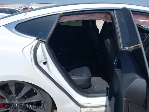2020 Tesla Model S Performance with VIN 5YJSA1E49LF360655, listed as a IAAI auction lot 42777670 with Not provided miles and . Bid and sale history available at DreamBid. Image 7.