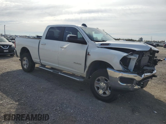 2022 Ram 2500 Big Horn with VIN 3C6UR5DL3NG296697, listed as a Copart auction lot 82046744 with 54,072 mi miles and Salvage Title. Bid and sale history available at carsss.com. Image 4.