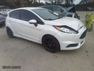 2019 Ford Fiesta ST with VIN 3FADP4GX7KM135182, listed as a IAAI auction lot 40706243 with 88,000 mi miles. Bid and sale history available at carsss.com. Image 1.