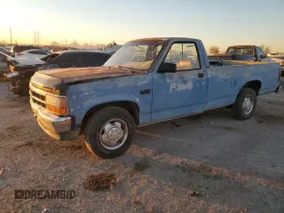 1993 Dodge Dakota "S" with VIN 1B7FL26X7PS268513, listed as a Copart auction lot 87258164 with 166,580 mi miles and Salvage Title. Bid and sale history available at carsss.com. Image 1.