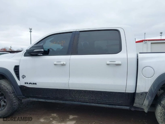 2021 Ram 1500 TRX with VIN 1C6SRFU97MN905720, listed as a IAAI auction lot 41031423 with 32,559 mi miles. Bid and sale history available at carsss.com. Image 14.