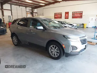 2024 Chevrolet Equinox LT z VIN 3GNAXKEG8RS238242, wystawiony jako IAAI lot #42175329 z przebiegiem 19 396 mil mil oraz . Historia ofert i sprzedaży dostępna na DreamBid. Obrazek 1.