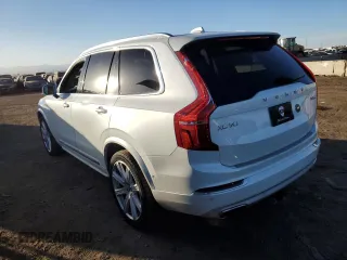 2016 Volvo XC90 T6 Inscription with VIN YV4A22PL0G1081125, listed as a Copart auction lot 44408995 with 99,463 mi miles and Salvage Title. Bid and sale history available at carsss.com. Image 2.