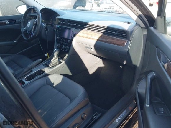 2020 Volkswagen Passat 2.0T SEL with VIN 1VWCA7A35LC012673, listed as a IAAI auction lot 41215951 with 100,095 mi miles. Bid and sale history available at carsss.com. Image 5.