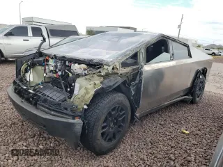 2024 Tesla Cybertruck z VIN 7G2CEHED5RA012436, wystawiony jako Copart lot #69229204 z przebiegiem 22 mil mil oraz Szkody całkowita. Historia ofert i sprzedaży dostępna na DreamBid. Obrazek 1.