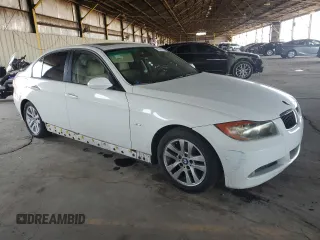 2006 BMW 3 Series 325i z VIN WBAVB135X6PT24700, wystawiony jako Copart lot #59747265 z przebiegiem 202 609 mil mil oraz Czysty tytuł • Clean title. Historia ofert i sprzedaży dostępna na DreamBid. Obrazek 4.