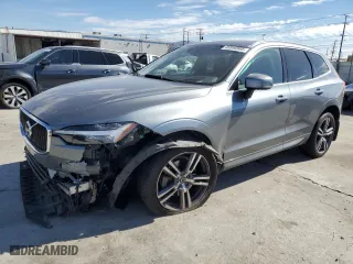 2018 Volvo XC60 Momentum with VIN YV4A22RK4J1044185, listed as a Copart auction lot 45956905 with 74,682 mi miles and Salvage Title. Bid and sale history available at carsss.com. Image 1.