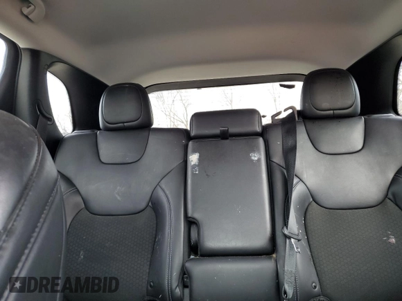 2019 Jeep Cherokee Latitude Plus with VIN 1C4PJMLX2KD422696, listed as a Copart auction lot 50888725 with 72,737 mi miles and Salvage Title. Bid and sale history available at DreamBid. Image 10.