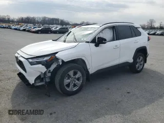 2023 Toyota RAV4 XLE with VIN 2T3P1RFV8PC376424, listed as a Copart auction lot 47931365 with 33,934 mi miles and Salvage Title. Bid and sale history available at carsss.com. Image 1.