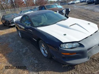 1999 Chevrolet Camaro z VIN 2G1FP22KXX2112225, wystawiony jako IAAI lot #41464711 z przebiegiem 195 188 mil mil oraz . Historia ofert i sprzedaży dostępna na DreamBid. Obrazek 1.