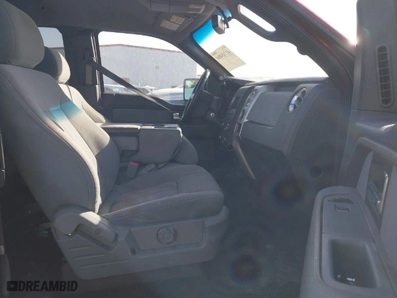 2014 Ford F-150 XL with VIN 1FTEX1CM9EFB16548, listed as a IAAI auction lot 41743490 with 232,325 mi miles. Bid and sale history available at carsss.com. Image 5.