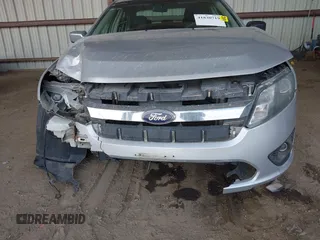 2010 Ford Fusion SE with VIN 3FAHP0HG3AR285574, listed as a IAAI auction lot 41830719 with 155,184 mi miles. Bid and sale history available at carsss.com. Image 6.