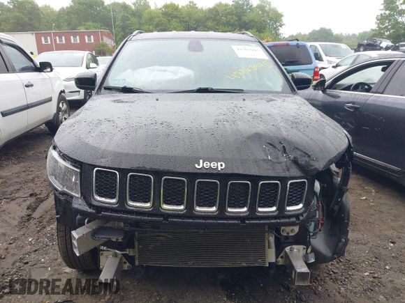 2021 Jeep Compass Latitude z VIN 3C4NJDBBXMT575577, wystawiony jako IAAI lot #42363945 z przebiegiem 32 341 mil mil oraz . Historia ofert i sprzedaży dostępna na DreamBid. Obrazek 12.