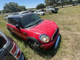 2010 MINI Hardtop with VIN WMWMF3C55ATZ24438, listed as a Copart auction lot 53727285 with 138,500 mi miles and Clean Title. Bid and sale history available at DreamBid. Image 1.