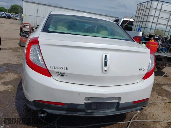 2014 Lincoln MKS z VIN 1LNHL9DK7EG601720, wystawiony jako IAAI lot #42464979 z przebiegiem 58 163 mil mil oraz . Historia ofert i sprzedaży dostępna na DreamBid. Obrazek 16.